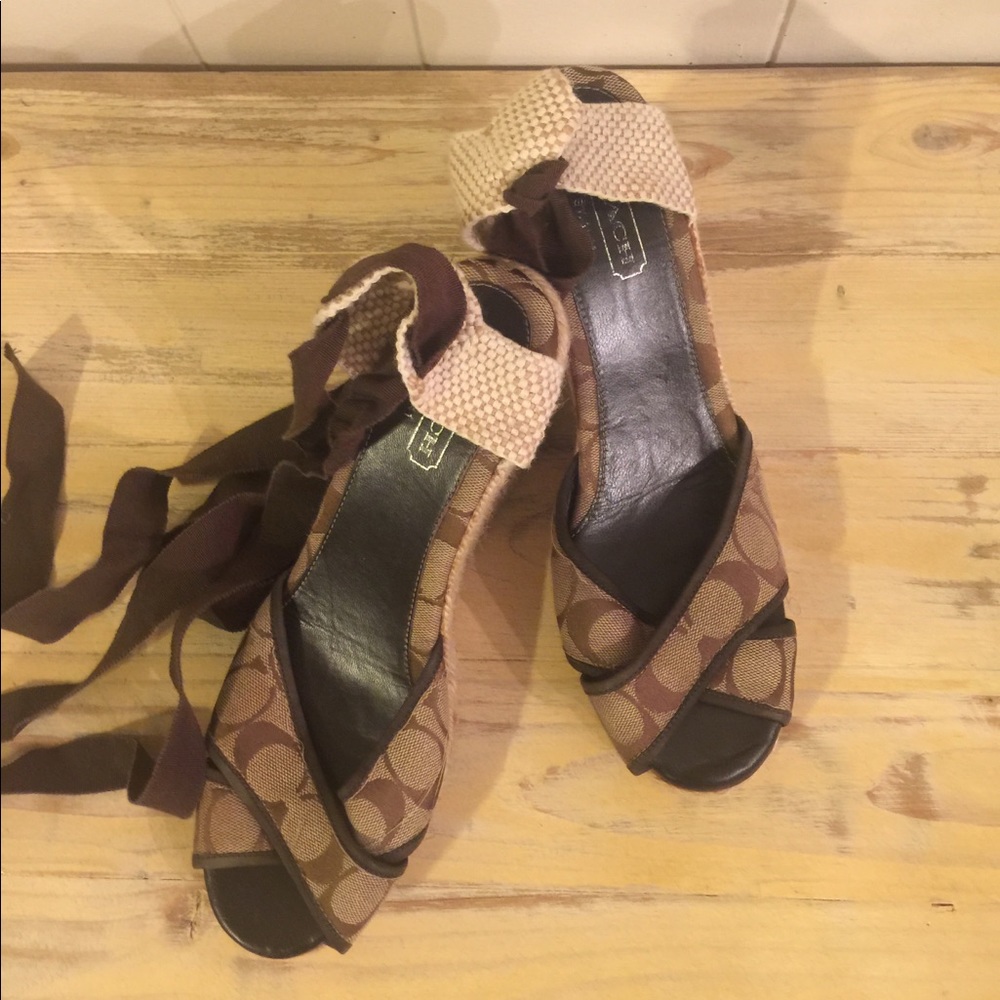 Coach shoe